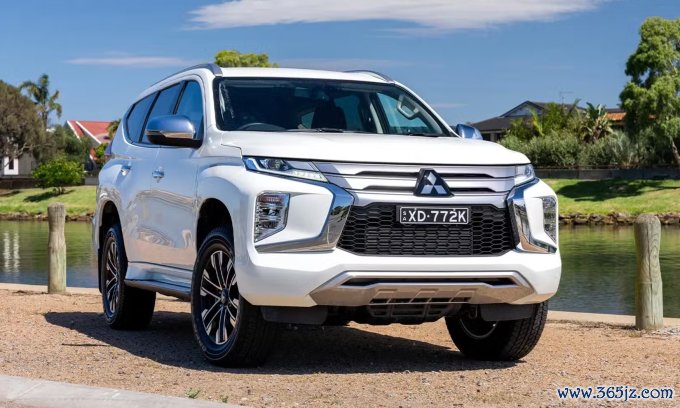 Mitsubishi Pajero Sport 2024. Ảnh: Drive